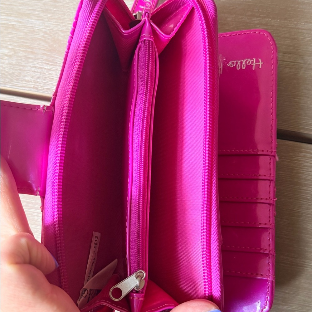 Hello Kitty Pink Embossed Wallet - Picture 6 of 9